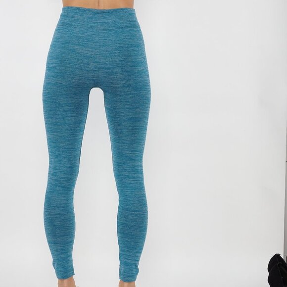 Form Fitting Soft Fleece Leggings - Picture 3 of 3